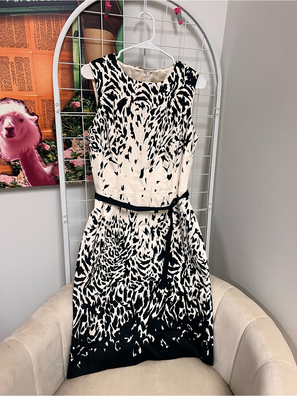 St. John Collection Black & Cream Printed Sleeveless Midi Dress
